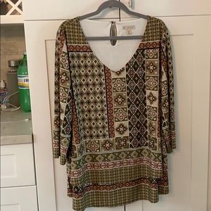 Tunic. Olive / pink tones.  Long sleeve/ v-neck.